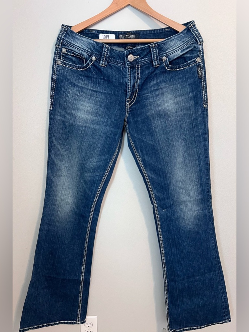 Silver Jeans Suki Bootcut | W32 L34 | Stretch Flap Pocket |Medium Wash